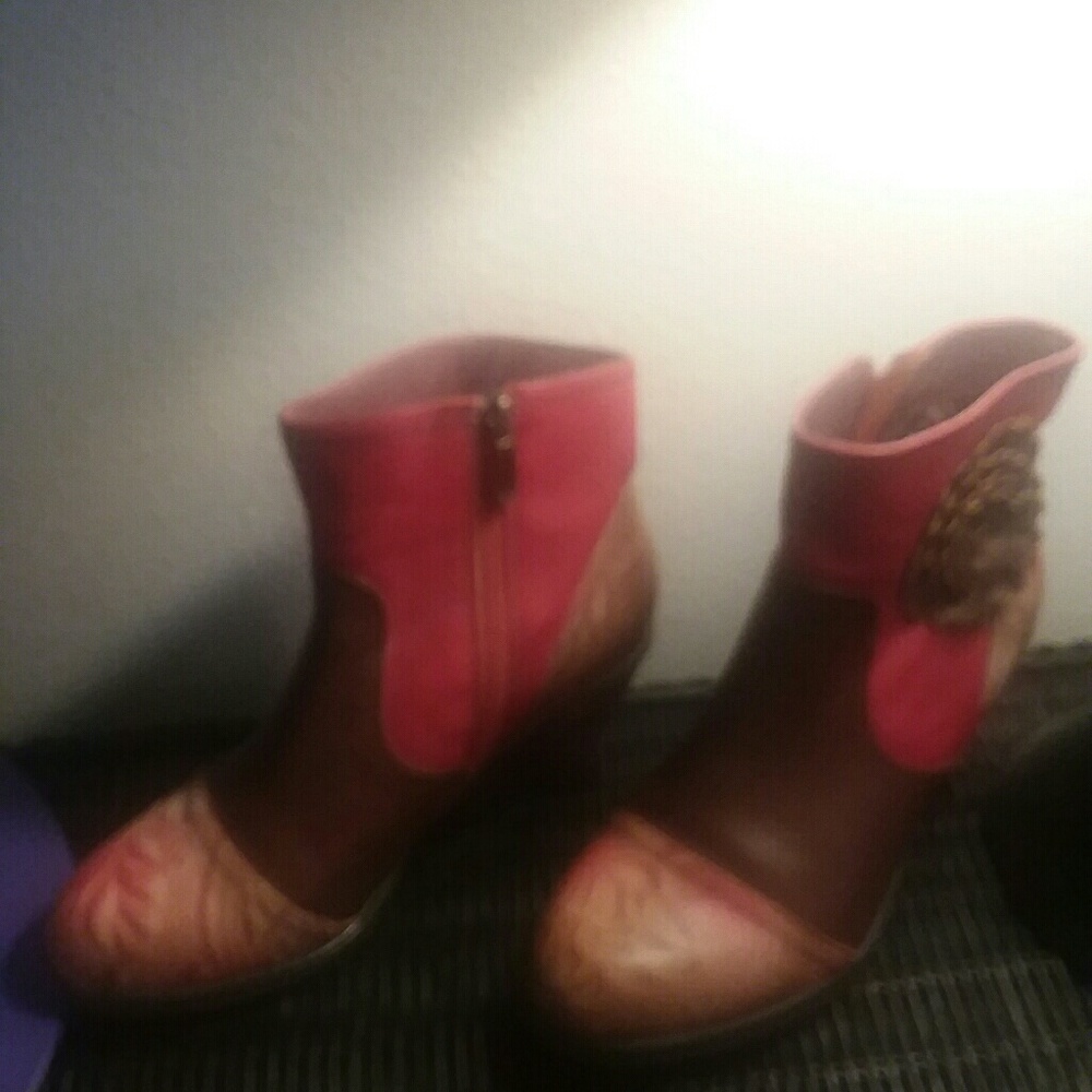 L'Artiste Booties
